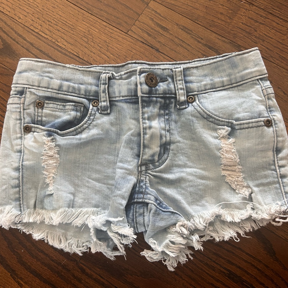 So Nikki Distressed Light Blue Denim cut offs (size L)